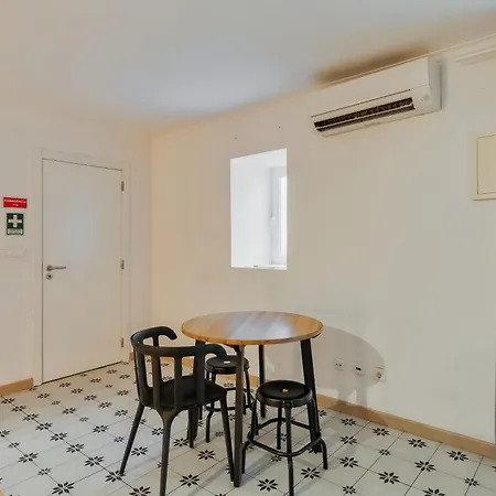 Liberdade Secret Garden * Лісабон